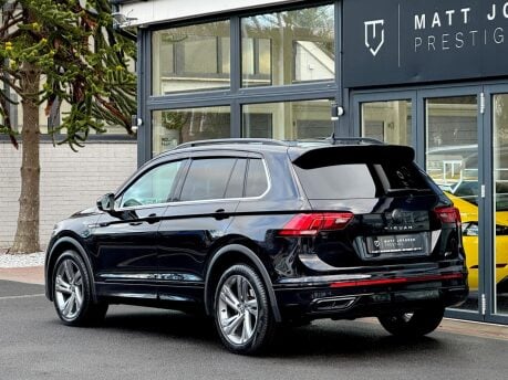 Volkswagen Tiguan R-LINE EDITION TSI DSG 23