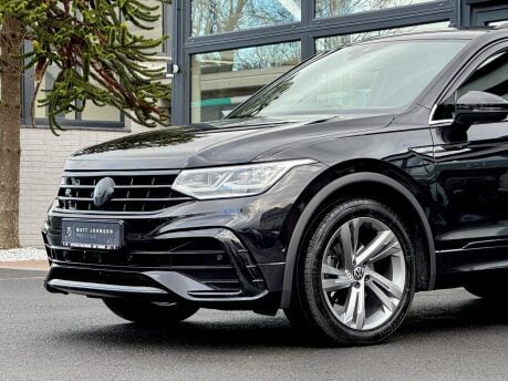 Volkswagen Tiguan R-LINE EDITION TSI DSG 13