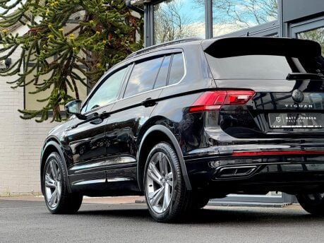 Volkswagen Tiguan R-LINE EDITION TSI DSG 11