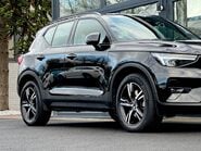 Volvo XC40 B3 PLUS MHEV 13