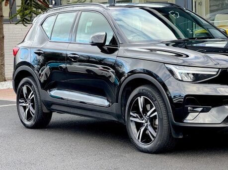 Volvo XC40 B3 PLUS MHEV 9