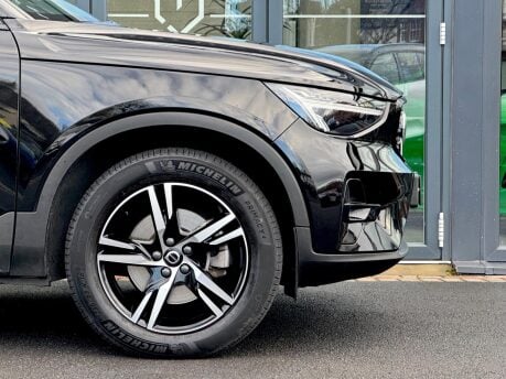 Volvo XC40 B3 PLUS MHEV 17