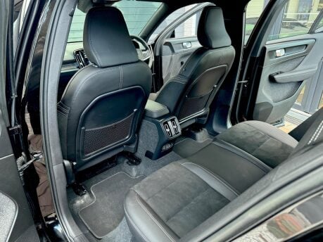 Volvo XC40 B3 PLUS MHEV 37