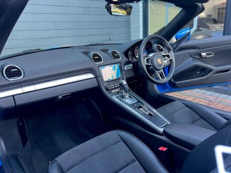 Porsche 718 BOXSTER PDK 10