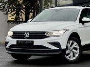 Volkswagen Tiguan LIFE TSI DSG 24
