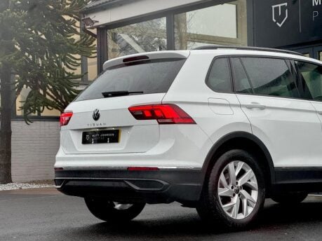 Volkswagen Tiguan LIFE TSI DSG 34