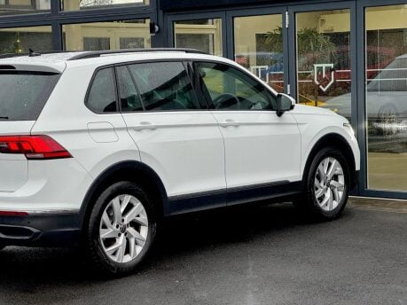 Volkswagen Tiguan LIFE TSI DSG 19