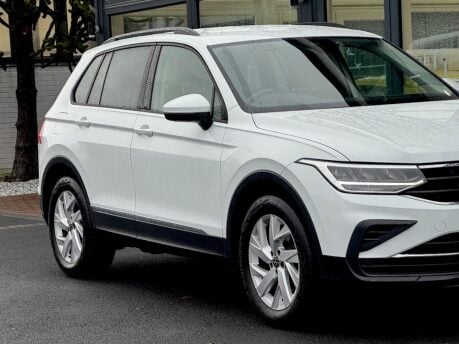 Volkswagen Tiguan LIFE TSI DSG 9