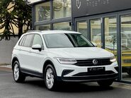 Volkswagen Tiguan LIFE TSI DSG 11
