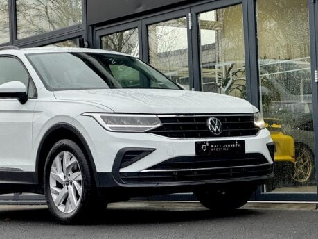 Volkswagen Tiguan LIFE TSI DSG 13