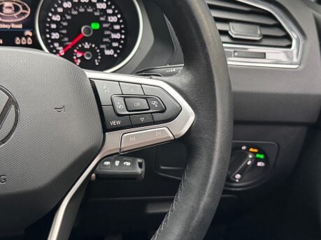 Volkswagen Tiguan LIFE TSI DSG 15