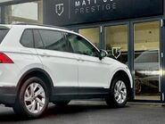 Volkswagen Tiguan LIFE TSI DSG 27