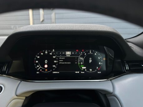 Land Rover Range Rover Evoque R-DYNAMIC HSE 31