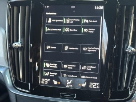 Volvo S90 T4 R-DESIGN PLUS 32