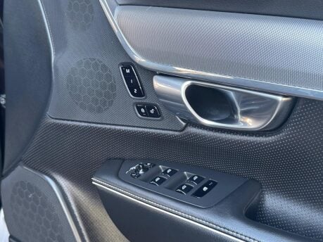 Volvo S90 T4 R-DESIGN PLUS 20