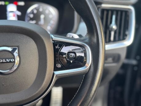 Volvo S90 T4 R-DESIGN PLUS 23