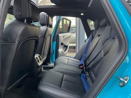 Porsche Macan S PDK 18