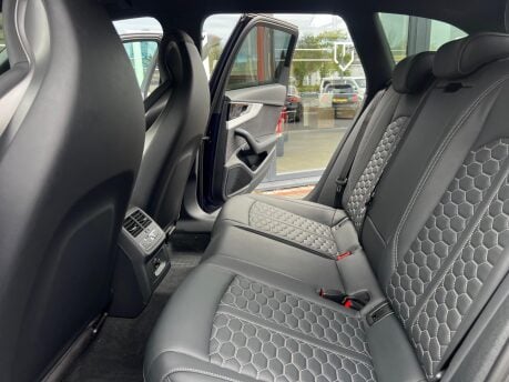 Audi RS4 RS 4 TFSI QUATTRO 12