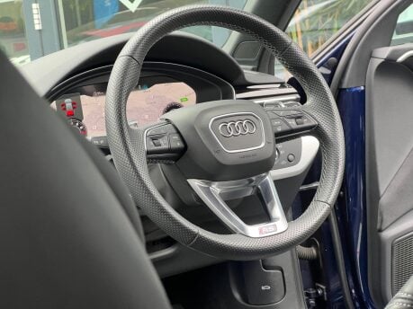 Audi RS4 RS 4 TFSI QUATTRO 8