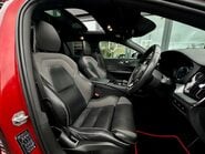 Volvo V60 RECHARGE T6 R-DESIGN AWD 33