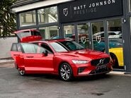 Volvo V60 RECHARGE T6 R-DESIGN AWD 13