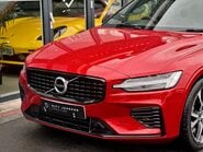 Volvo V60 RECHARGE T6 R-DESIGN AWD 60