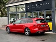 Volvo V60 RECHARGE T6 R-DESIGN AWD 23