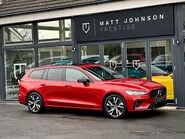 Volvo V60 RECHARGE T6 R-DESIGN AWD 14