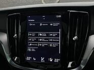 Volvo V60 RECHARGE T6 R-DESIGN AWD 47