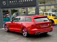 Volvo V60 RECHARGE T6 R-DESIGN AWD 2