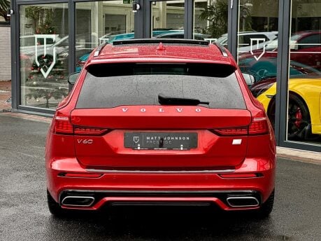 Volvo V60 RECHARGE T6 R-DESIGN AWD 27