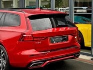 Volvo V60 RECHARGE T6 R-DESIGN AWD 8