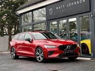 Volvo V60 RECHARGE T6 R-DESIGN AWD 17