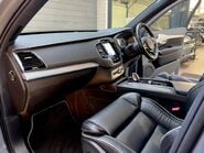 Volvo XC90 T8 TWIN ENGINE R-DESIGN AWD 27