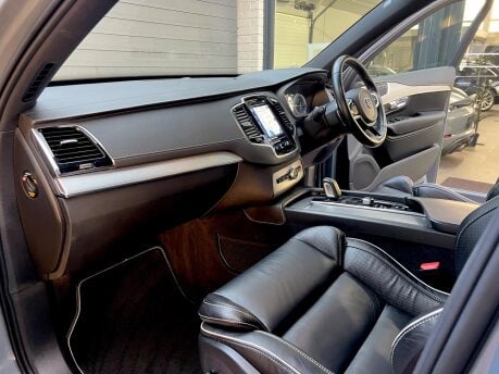 Volvo XC90 T8 TWIN ENGINE R-DESIGN AWD 27