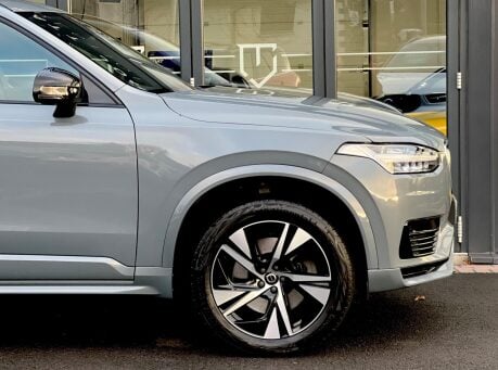 Volvo XC90 T8 TWIN ENGINE R-DESIGN AWD 33