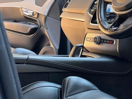 Volvo XC90 T8 TWIN ENGINE R-DESIGN AWD 19