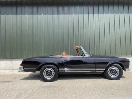 Mercedes-Benz W113 280SL 1