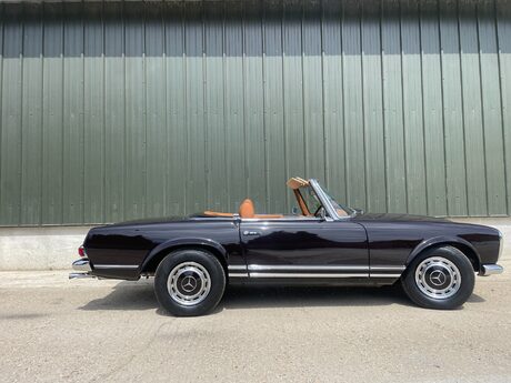 Mercedes-Benz W113 280SL