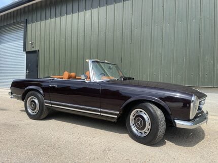 Mercedes-Benz W113 280SL 2