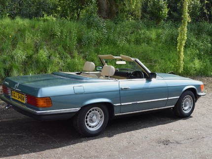 Mercedes-Benz R107 280SL 4