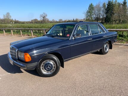 Mercedes-Benz W113 230e 2