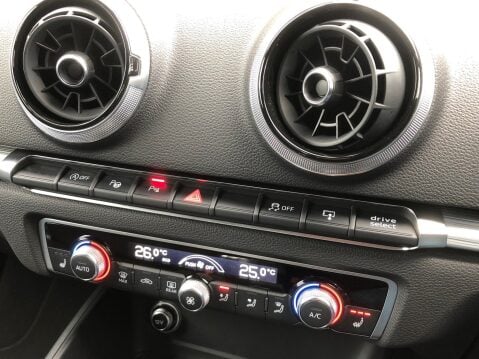 Audi A3 TFSI SPORT 33