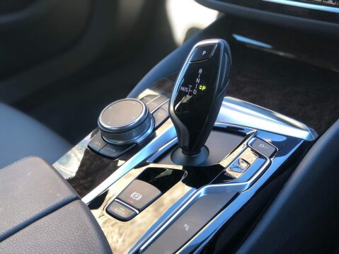 BMW 5 Series 518D SE 8