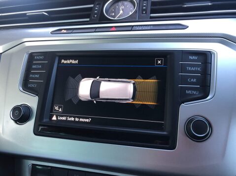 Volkswagen Passat SE BUSINESS TDI BLUEMOTION TECH DSG 26