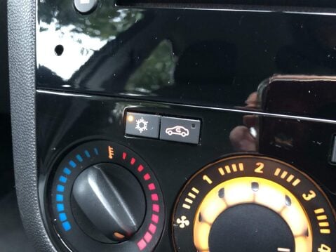 Vauxhall Corsa SE 25