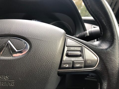 Infiniti Q50 SE D 32