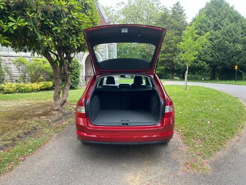 Skoda Octavia ELEGANCE TSI DSG 20