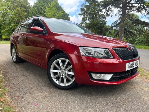 Skoda Octavia ELEGANCE TSI DSG 10