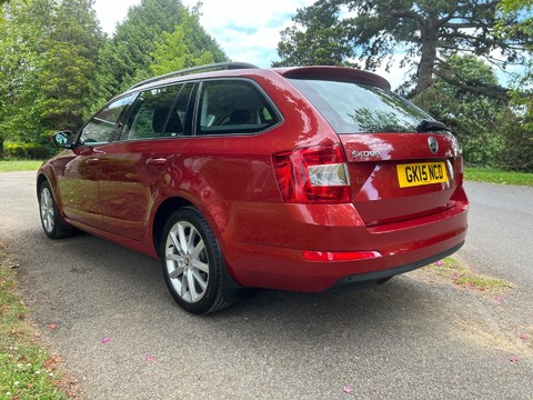 Skoda Octavia ELEGANCE TSI DSG 23